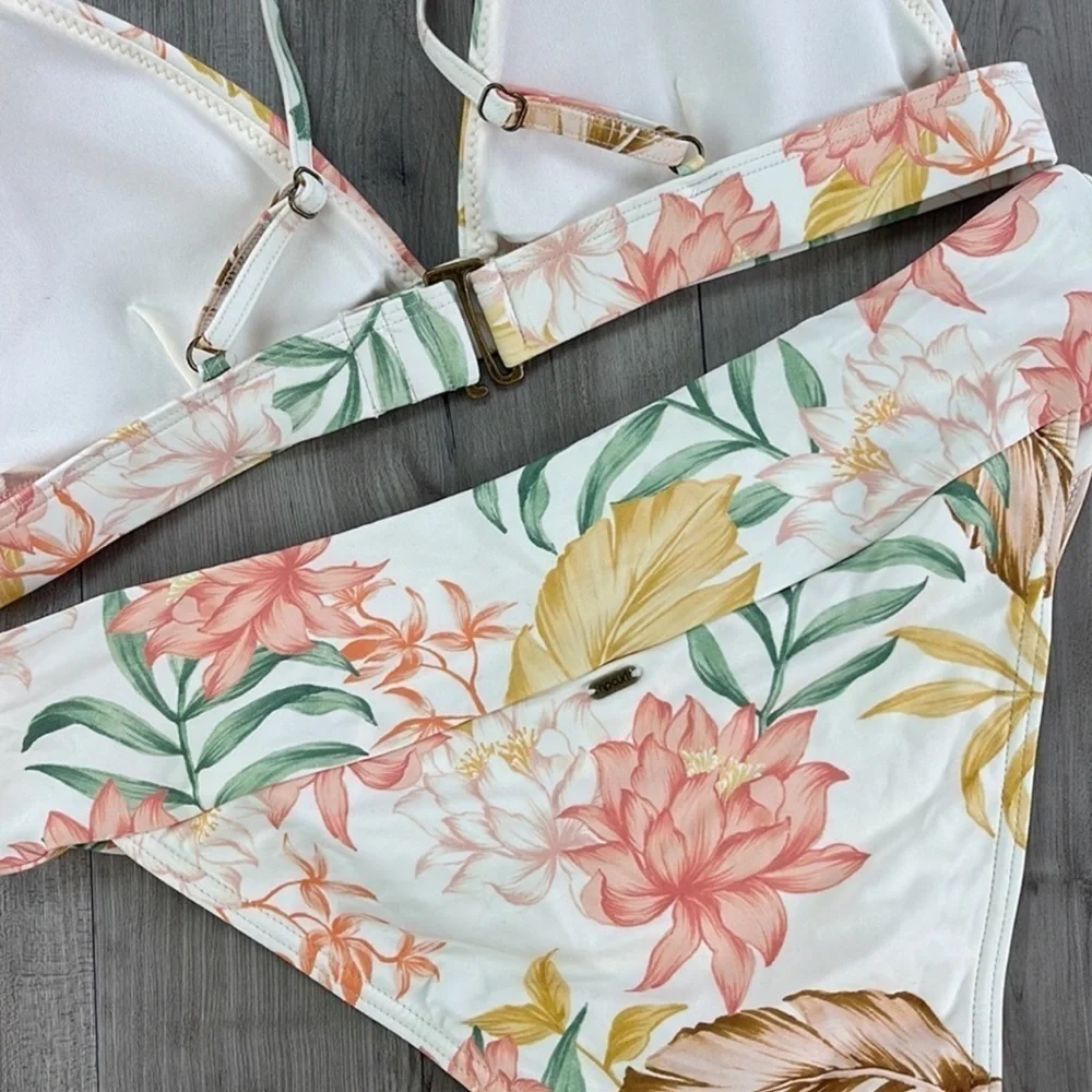 ☀️RIP CURL☀️ LA BONITA AXED TRI HI WAIST CHEEKY BIKINI SET